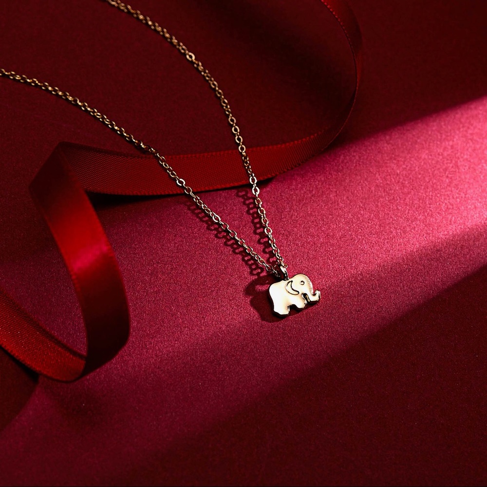 “Good Luck” Inspirational Elephant Necklace - Picture 5 of 6